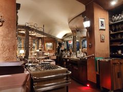 -Old Swiss House
