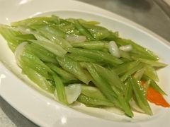 -鑫巴蜀小镇 · 水煮鱼专研店(玉桥店)