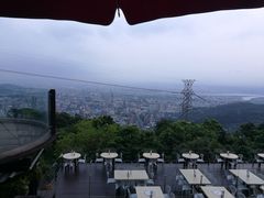-草山夜未眠景观餐厅