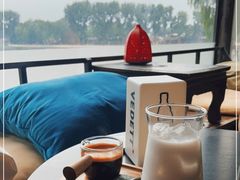 -东岸Cafe 爵士俱乐部