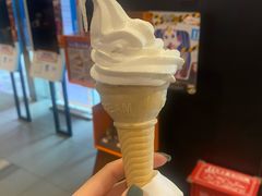 火炬冰激凌-汉堡王(EAC欧美中心店)