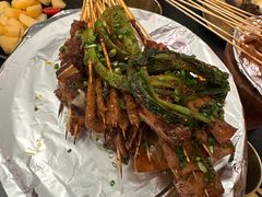 -何师烧烤Pro ·江湖川菜·小龙虾·精酿(太古里旗舰店)