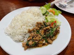 -Dang restaurant (patong phuket)