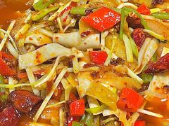 -肖四女乐山跷脚牛肉(世博源店)