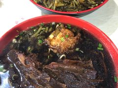 -小龙大肉面馆