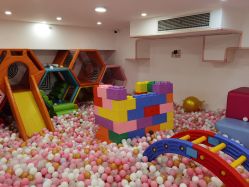 -趣童婴幼儿SPA母婴生活馆(孔雀城店)