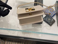-LV路易威登(德基广场店)