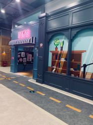 -多元宝贝世界(曲江彩虹谷店)