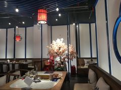 -尚尚仙·酸汤猪手·猪肚鸡火锅(华联万柳购物中心店)