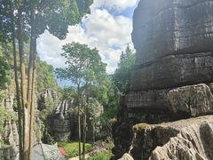 -梭布垭石林景区