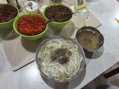 -小倪羊肉米线馆