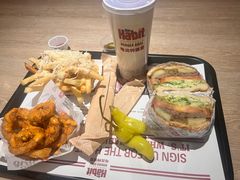 -The Habit Burger Grill 哈比特汉堡(复兴soho店)