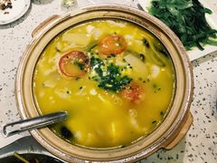 -兔行天下-鸿鹤鲜锅兔(中海国际店)