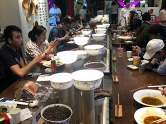 -成都你六姐·牛肉冒菜(城市集市合生汇店)