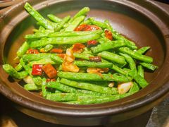 -费大厨辣椒炒肉(万家丽一店)