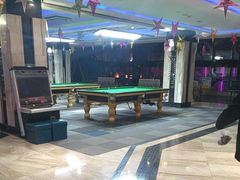 -蓝尊量贩(黄河路店)