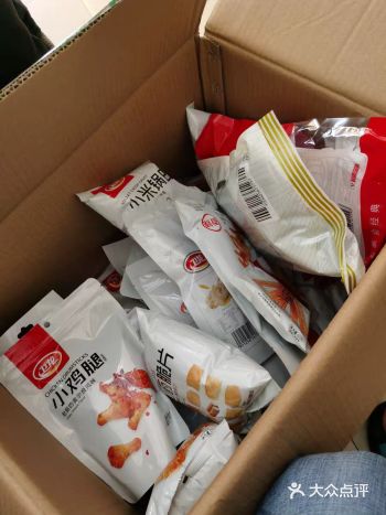很大一包，大约有80包，很划算，三种口味，鸡汁、牛肉