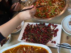 -焱焰鲜锅兔·佳味郑氏·自贡特色菜