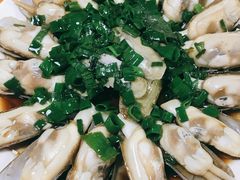 葱油蛏子-温州一家人美食(西木头市店)