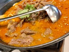自制泡菜牛肉汤锅-付掌柜在成都·热炒砂锅集(金禾店)