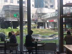 -星巴克(北京西大望路温特莱店)