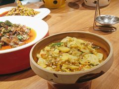 -有红鸡毛店·川菜(建设路店)