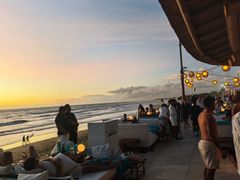 -FINNS Beach Club