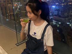 -荣誉国际酒店-云顶旋转餐厅
