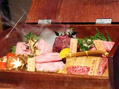 -山川小町·极番烧肉(新地假日广场店)