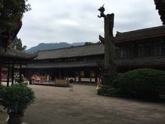 -峨眉山报国寺