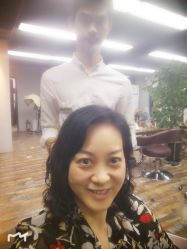-镁连社·美联社