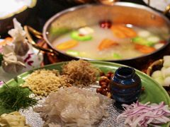 -得意咚瓜·顺德鱼生·冬瓜火锅(深圳首店)