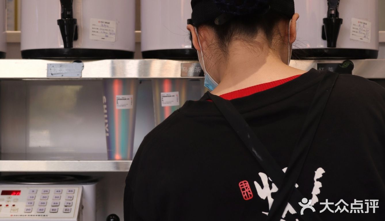 书亦烧仙草这季新品真是『爵』绝子