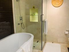 -青岛海尔洲际酒店