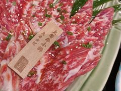 -山川小町·极番烧肉(新地假日广场店)
