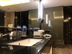 -广州天河希尔顿酒店