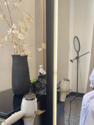 -SWANK SALON