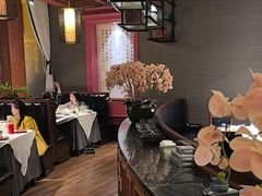 -八府香鸭·啫啫煲(华山路店)