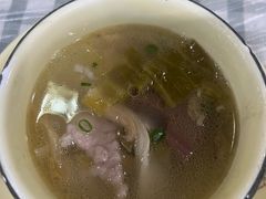 -卢六川汤肉(南方花园店)