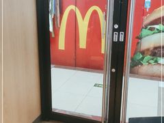 -麦当劳(百荣世贸商城店)