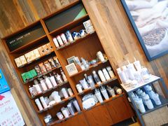 零售区-星巴克(上海汇锦里店)