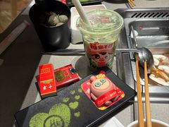 -海底捞火锅(宝龙广场夜宵主题店)