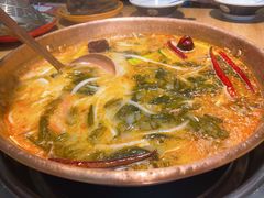 -洱火云南酸菜牛肉火锅(石景山当代商城店)