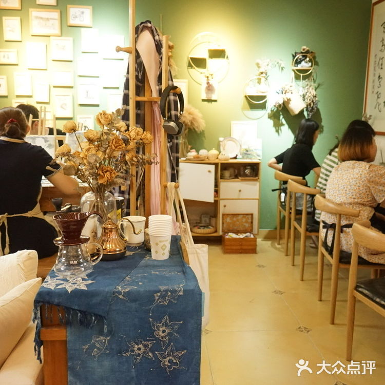 五一去哪里玩？来诗人的小屋