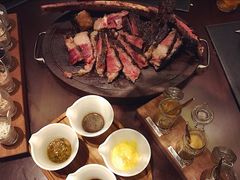 -恰餐厅及酒吧 CHAR Bar & Grill (北京丽都皇冠假日店)