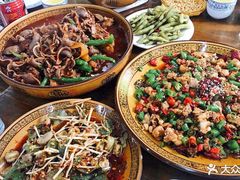 -一品红烧鸭特色川菜(三岔湖店)