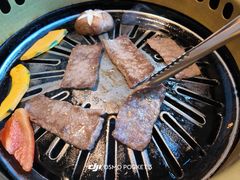 -炼火烤肉店