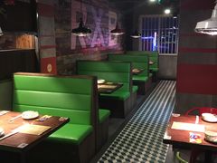 卡座-胖哥俩肉蟹煲(杭州下沙学林街店)