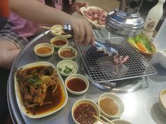 -小黑猪石板烤肉(皇冠花园店)