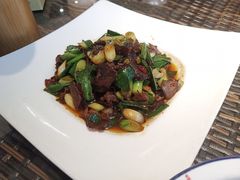 蒜叶炒腊牛肉-湘知湘味(岳麓山店)